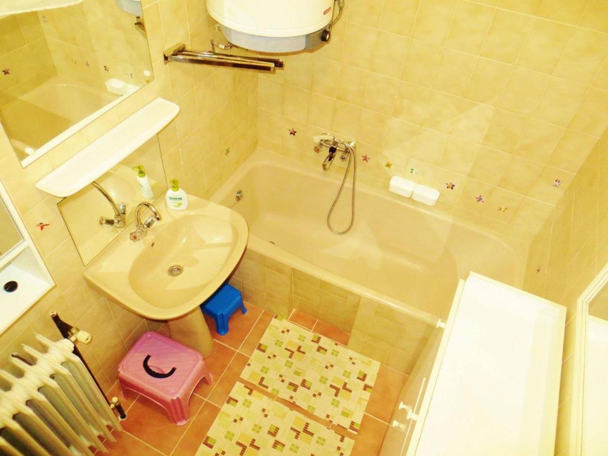 Sziszi Nyaralohaz Appartement Balatonszarszo Buitenkant foto