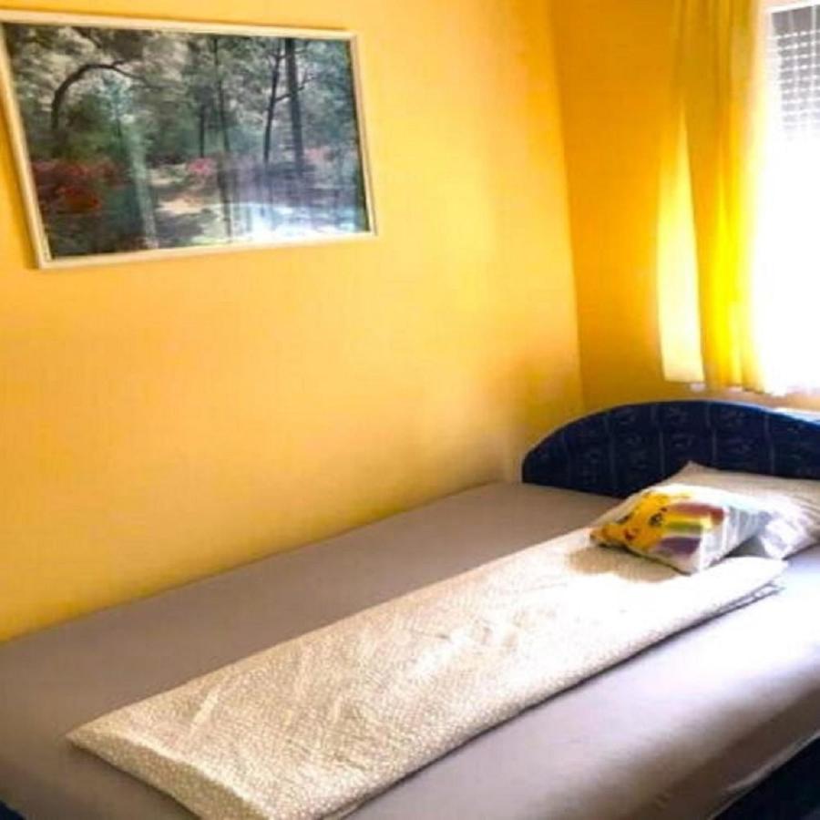 Sziszi Nyaralohaz Appartement Balatonszarszo Buitenkant foto