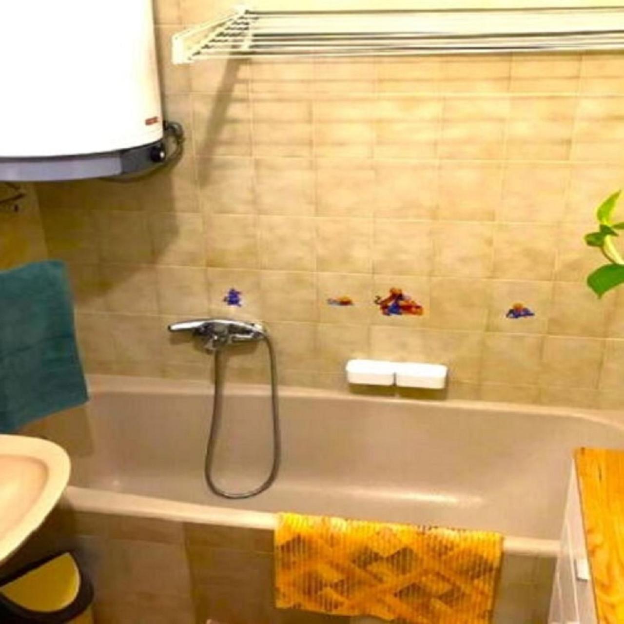 Sziszi Nyaralohaz Appartement Balatonszarszo Buitenkant foto